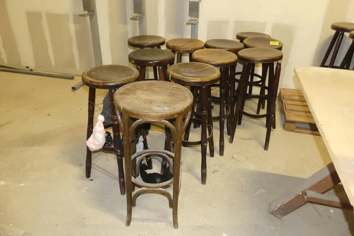 11x Barhocker, Holz